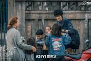 华体会APP下载-包含眼见为实，现场气氛热络无比的词条