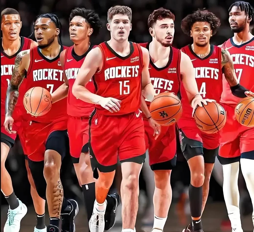 快船队员集体发威,迎战未来 快船队员集体发威,迎战未来