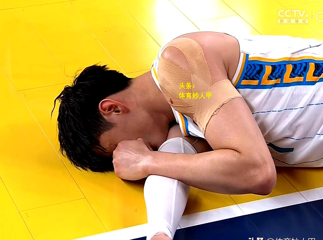 亚伦斯小胜杜伦姆，取得关键胜利