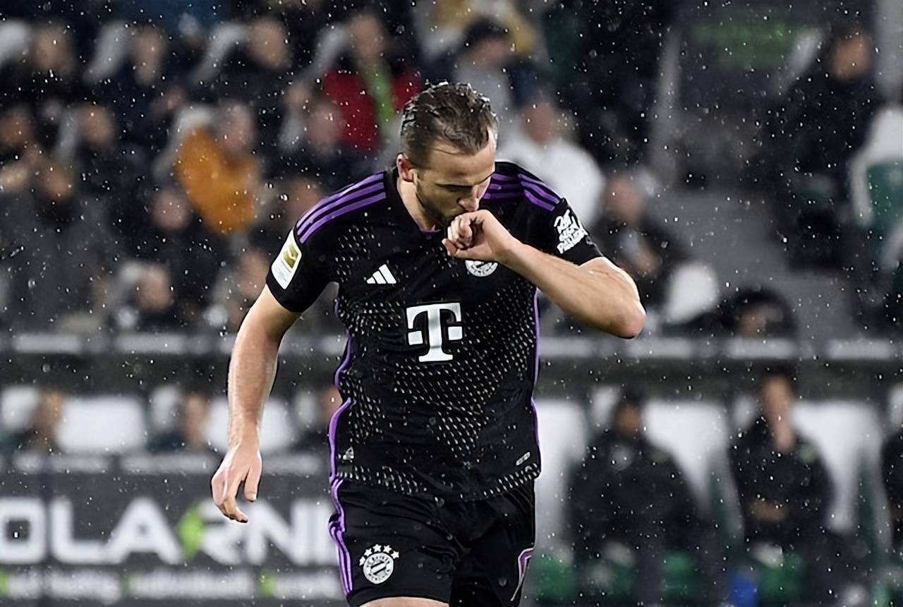 沃尔夫斯堡防守如铁，稳坐德国联赛头名宝座的简单介绍