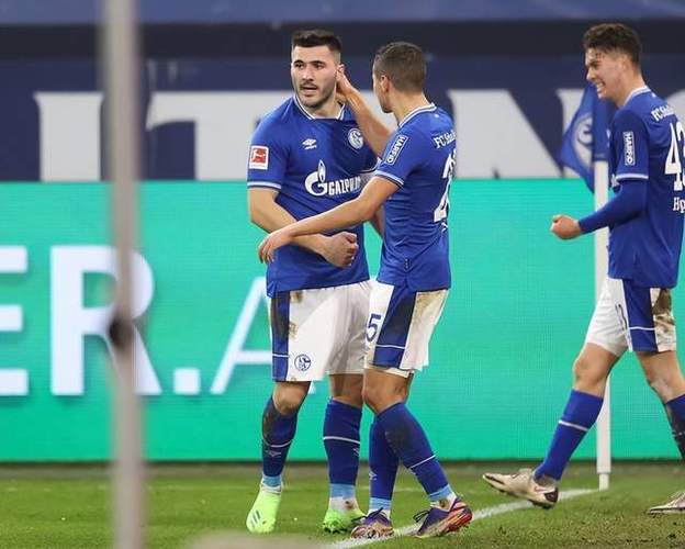 沙尔克客场获胜，豪取三分